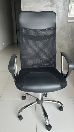 Vendo cadeira de escritório