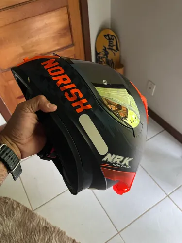 Capacete semi novo Norisk
