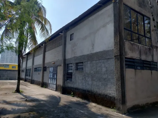 Galpão com 500 metros quadrados em Jardim Fluminense - São Gonçalo - RJ