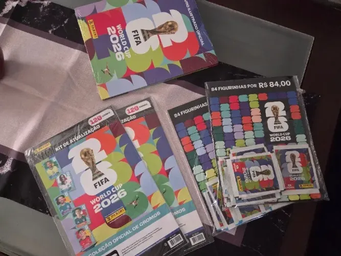 Kits e Figurinhas LACRADOS + Álbum de Figurinhas Capa Dura Copa do Mundo da FIFA 2026