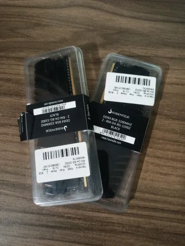 2 memórias RAM 8GB DDR4 3200mHz Rise mode z