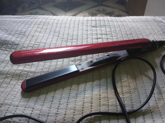 Vende-se uma chapinha de cabelo
