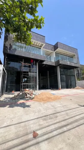Loja para alugar, 80 m² por R$ 6.500,00/mês - Lagoa - Macaé/RJ