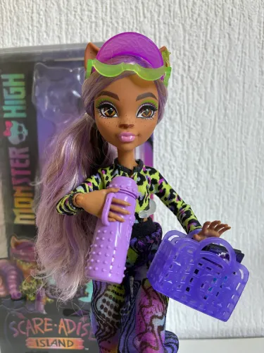 Clawdeen monster high Scare adise completa