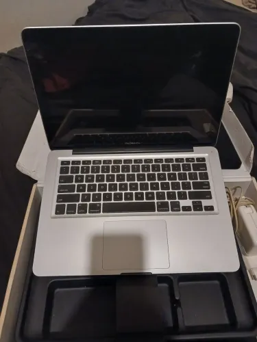 macbook late 2008