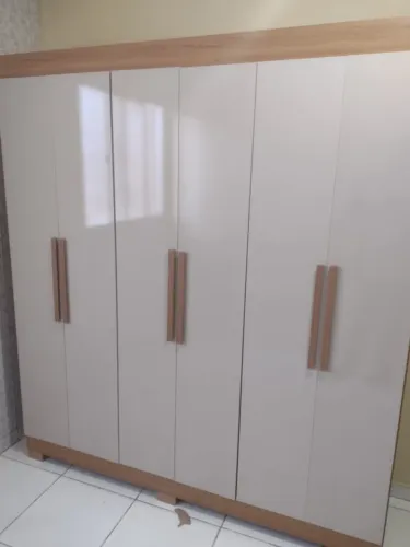 Vendo cama Box e guarda roupa!