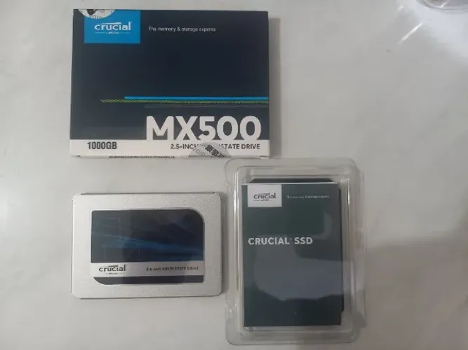 SSD Crucial Bx500 1TB, Sata 6GBs 2.5 PC NotBook PS4 em estado de novo na caixa com manual