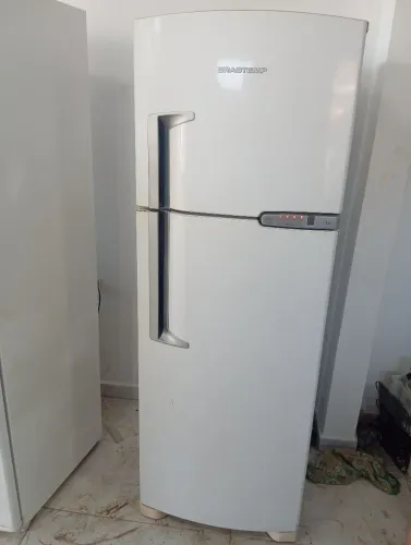 Vendo Geladeira Brastemp 352Litros 110Volts FrostFree Revisada e Com 3 Meses de Garantia
