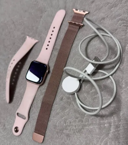vendo Apple watch series 4,40mm
