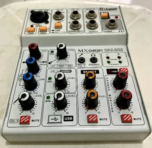 Mesa de som USB Staner MX 0402