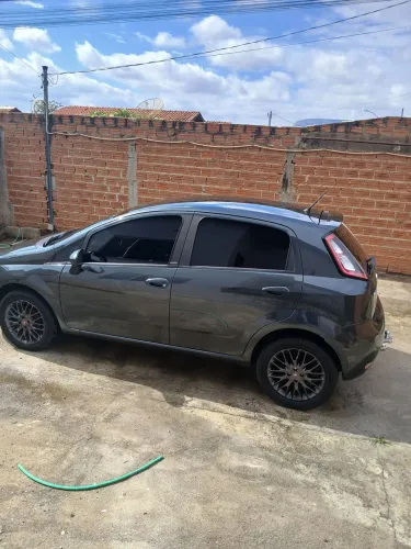 Fiat Punto Essence 1.6 Flex 16V 5P 2013