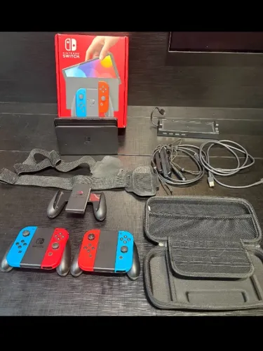Nintendo Switch OLED KIT COMPLETO (VERSÃO BLOQUEADA) + 3 Grips + SSD 256GB + Acessórios