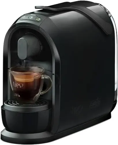 Cafeteira em cápsula três corações 