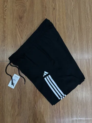 Bermuda adidas