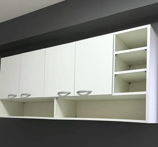 Armário 100% mdf 4 portas com nicho ao lado 