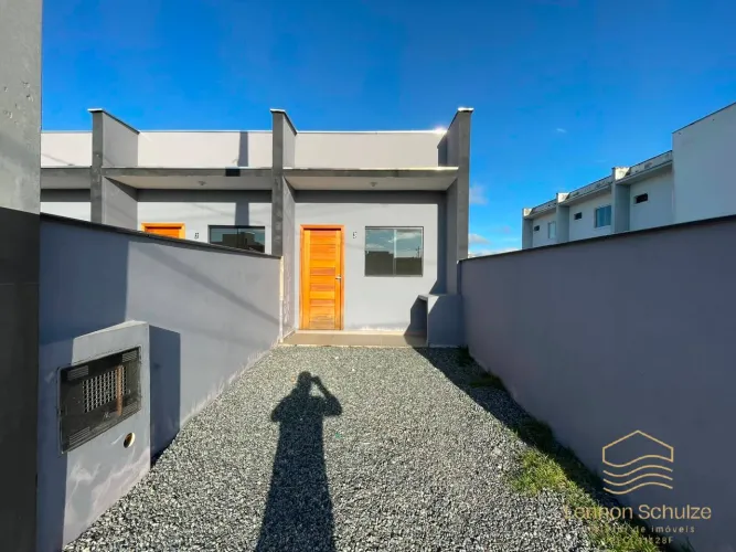 CASA GEMINADA Nº 03 COM 2 QUARTOS - ARAQUARI - VOLTA REDONDA