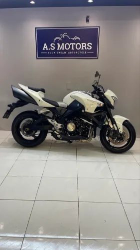 SUZUKI B KING 2016