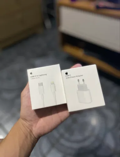 Carregador de iPhone 2M