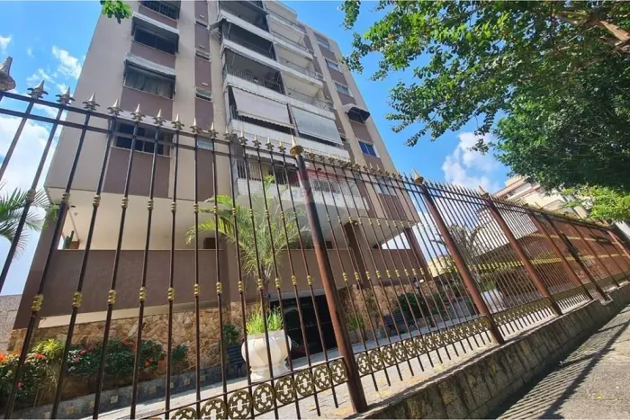Apartamento com 2 quartos, 84 m² à venda em Vila Valqueire, Rio de Janeiro.