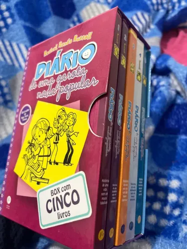 Coleção livros Diário de uma garota nada popular 