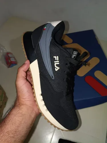 Tênis masculino fila original zerado na caixa n39 e 42 por apenas 250 reais