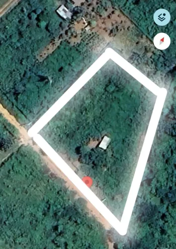 Vende-se ou troca em uma casa uma chácara localizada à 10 km da entrada de parauapebas