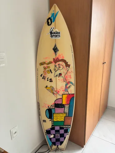 Prancha de surf com deck e strap