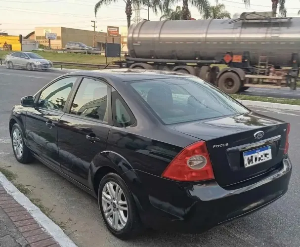 Ford Focus Sedan 2.0 16v/2.0 16V Flex 4P 2013