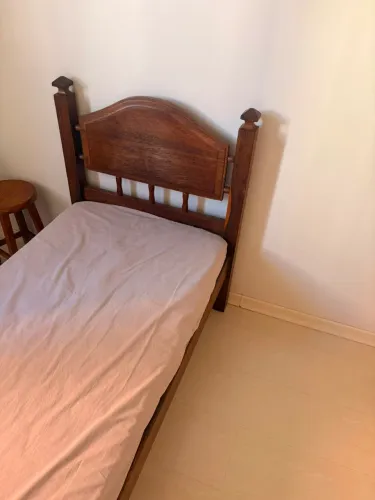Cama de solteiro com colchão