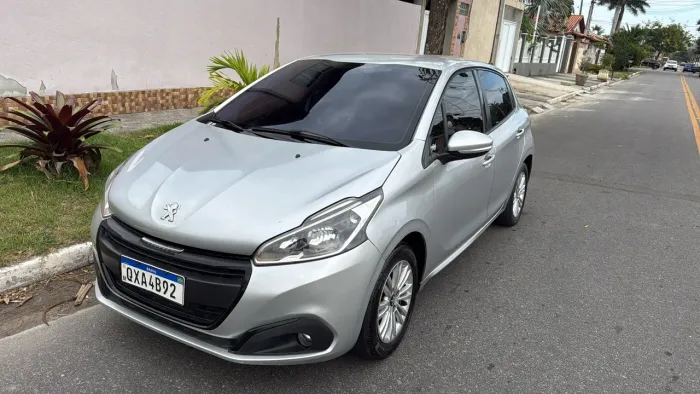 Peugeot 208 Active 1.2 Flex 12V 5P Mec. 2020