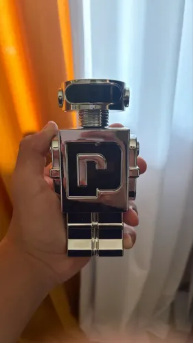 Vendo perfume novo, estou vendendo porque preciso do dinheiro