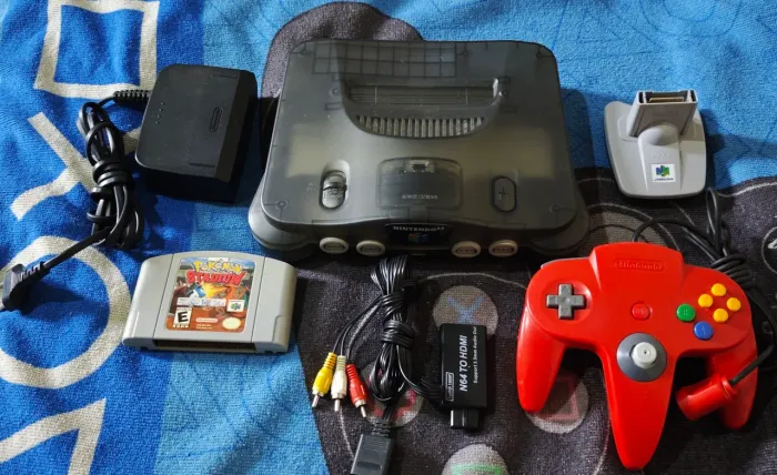 Nintendo 64 com a carcaça nova