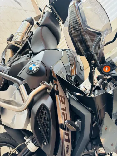 BMW R1250 Triple Black 2023 ? Completa + Acessórios