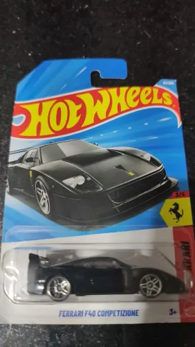 FERRARI F40 - HOTWHEELS 