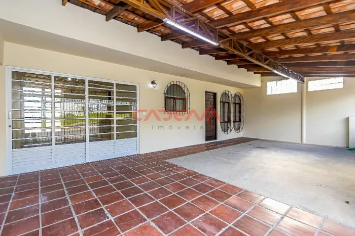 Casa com 3 quartos e 2 vagas à venda no Bairro Alto