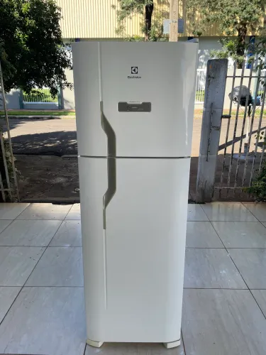 Geladeira Electrolux Duplex 371 Litros ( Frost Free )