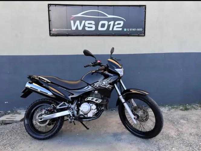 NX-4 Falcon 400cc