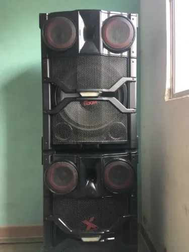 Caixas de som LG