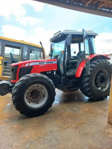 TRATOR MASSEY FERGUSON 4292