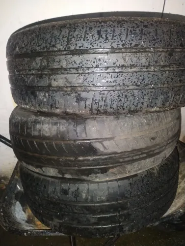 Pneus Aro 15 ( 205-60) 80 Cada 