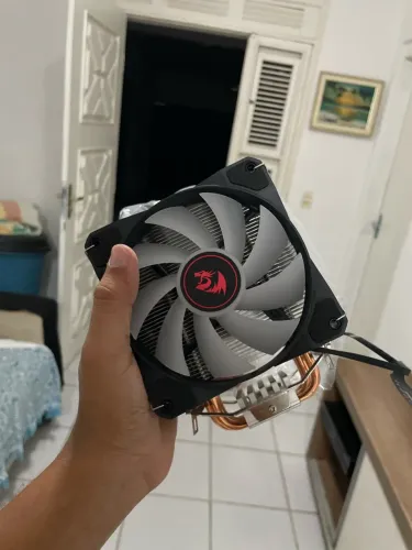 Air Cooler Redragon TYR 120mm - Rainbow com Caixa e Acessórios