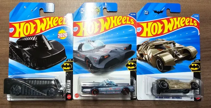 Set Lote Conjunto Hot Wheels Batman Armored Batmobile Dark Knight
