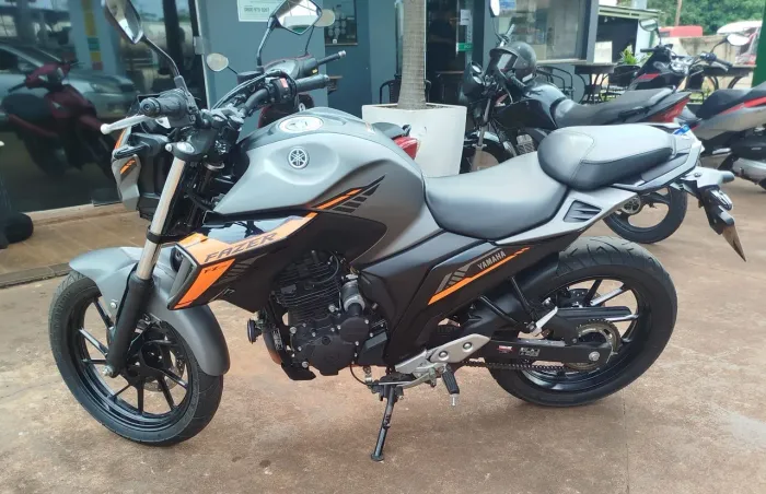 Yamaha FZ25 250 Fazer Connected 2025