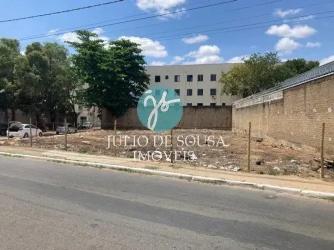 Lote para venda possui 704 metros quadrados em São Pedro - Governador Valadares - MG