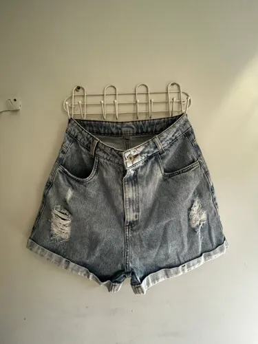 Short jeans azul