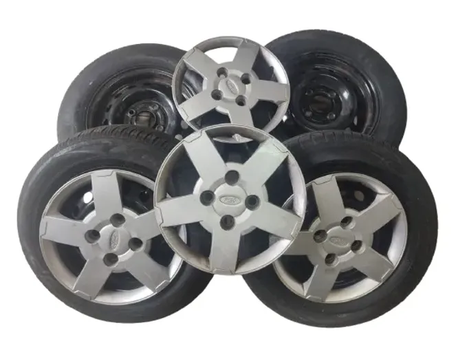 Jogo de Rodas Pneus Calotas Ford Aro 13 furação 4x108