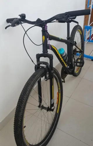 Bicicleta Caloi MTB aro 26 - 21 marchas