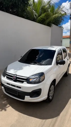 Fiat Uno Attractive 1.0 EVO Fire Flex 8V 5P 2020