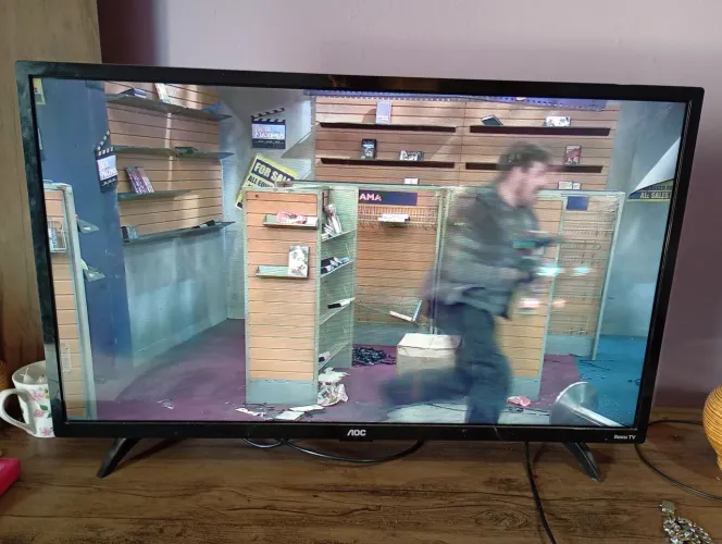 Vende se TV ?