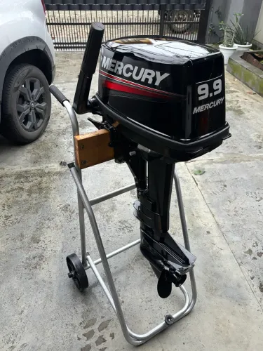 Motor mercury 9.9 barco
